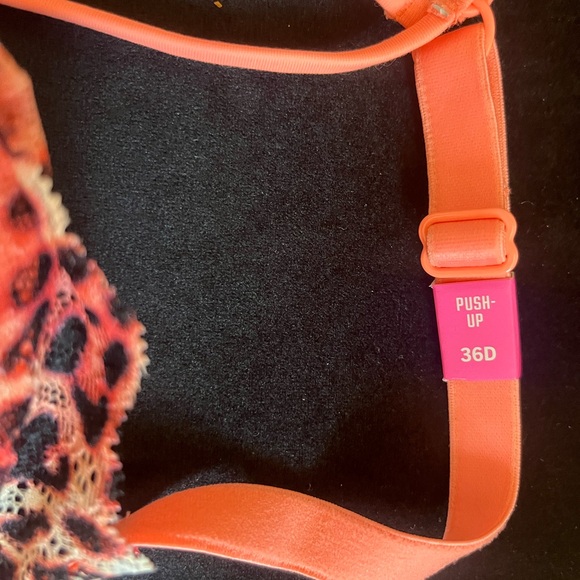 BNWT PINK Victoria’s Secret Bra padded cheetah 🧡 - Picture 3 of 5